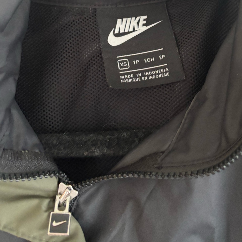 Nike Women's Sportswear Icon Clash Jacket - Picture 5 of 7
